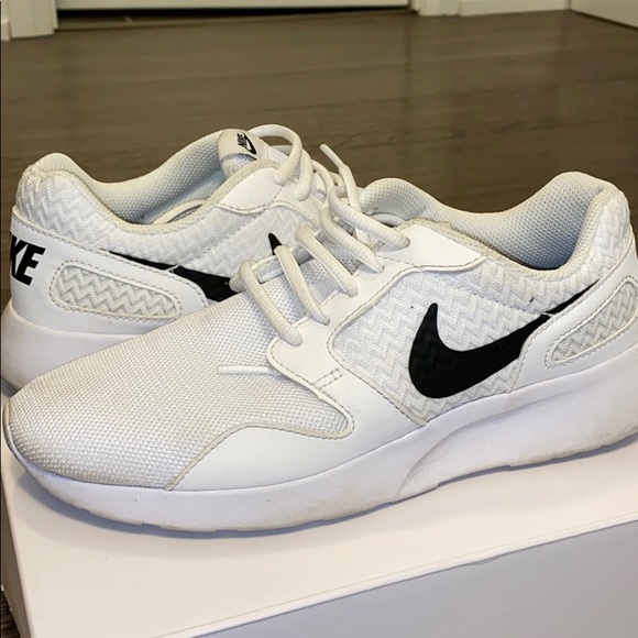 Nike Air Kaishi - Picture 2 of 4